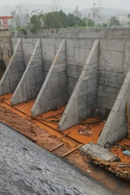临沂费县锚杆式挡土墙